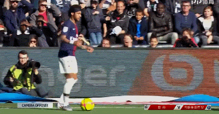 懂球帝中超MVP｜萨里奇：我会竭尽所能回馈球迷（萨里奇当选懂球帝中超MVP：将全力回馈球迷）