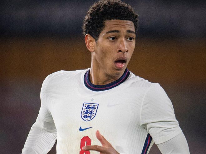 贝尔：最喜欢进球是欧冠决赛倒钩；我当评论员不是为了上头条（贝尔谈生涯与转型：最爱欧冠决赛倒钩，做评论员不为上头条）