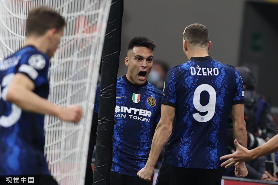 库尔图瓦揭示阿隆索与皇马更衣室的真实关系（库尔图瓦揭秘阿隆索与皇马更衣室相处内幕）